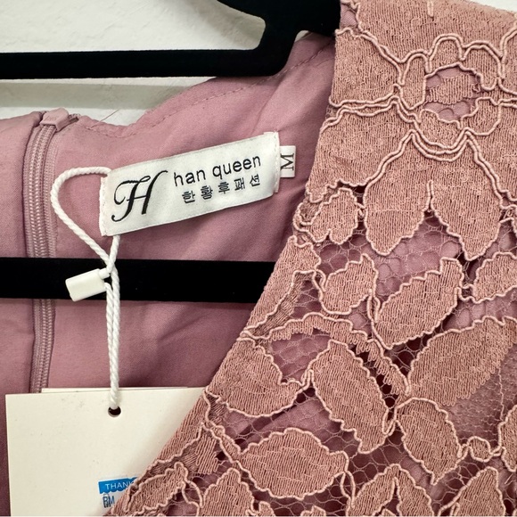 Korean Elegant Lace Dress in Mauve - Picture 3 of 3